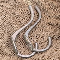 metal-soelvfarvede-vintage-knager-dobbeltknager-toejknager